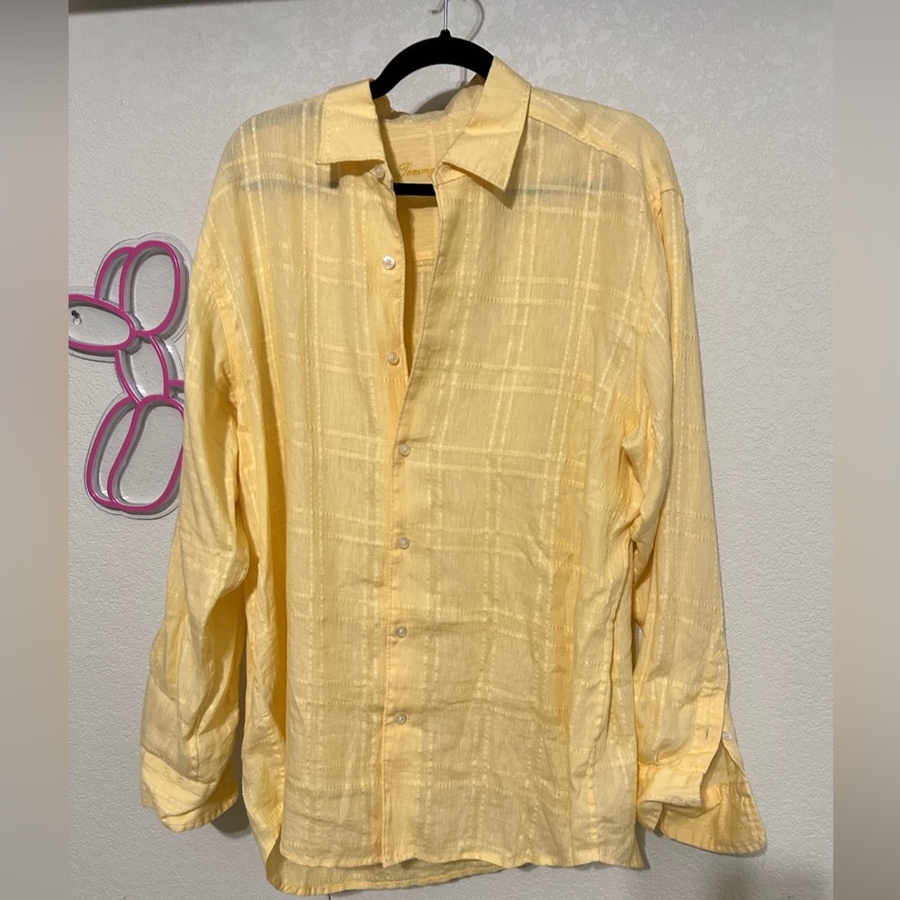 Tommy Bahama size large yellow linen shirt